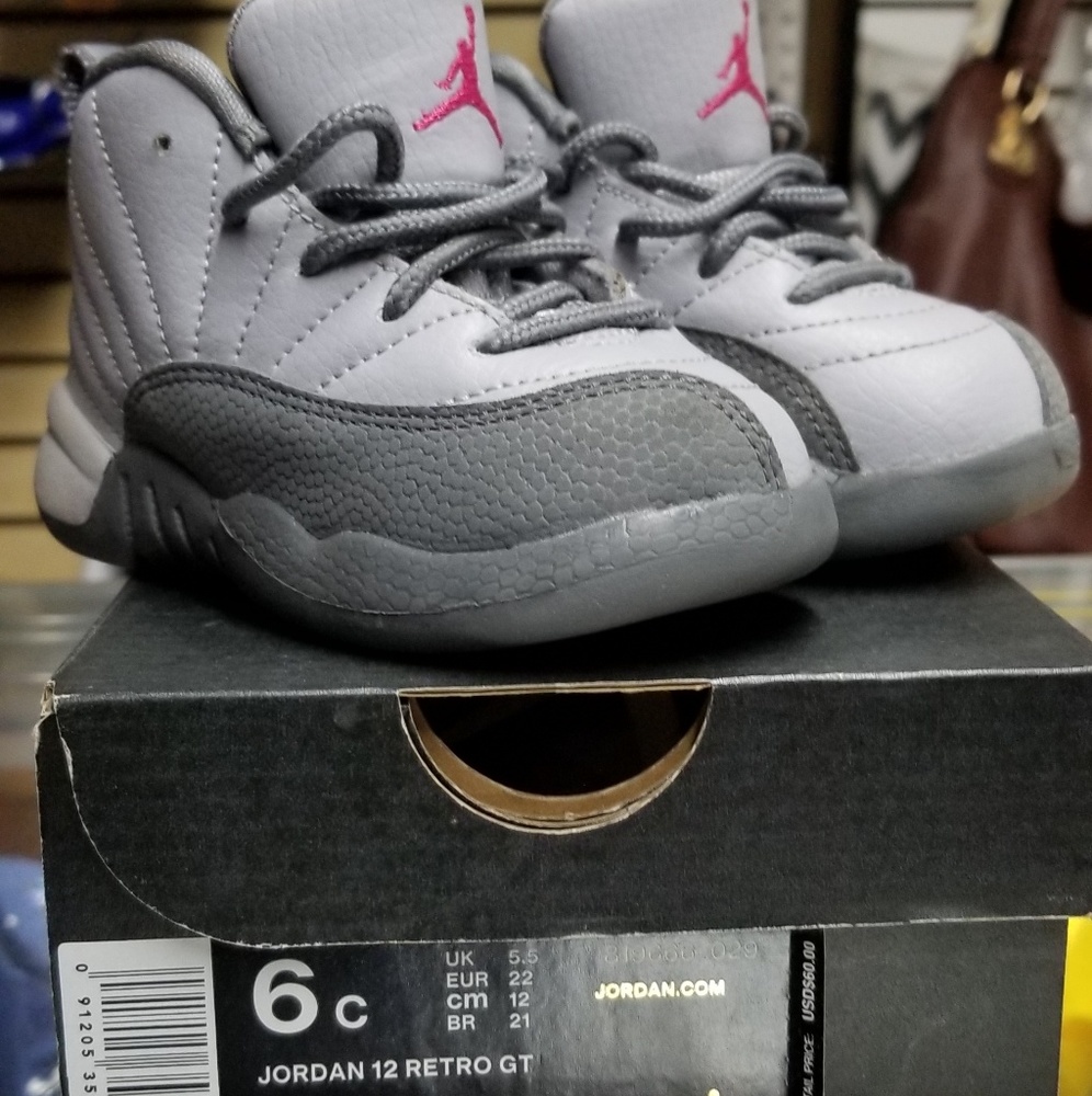 Air jordan retro 12